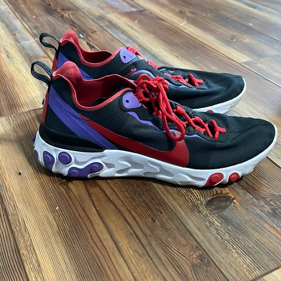 Nike Shoes - Nike athletic shoes